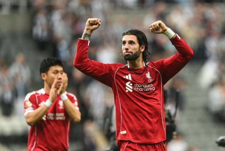 利物浦队一块砖！索博客串右后卫完美发挥，灵性一漏造就绝杀